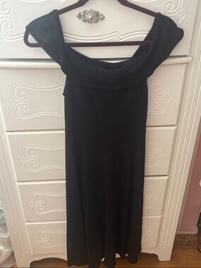 Who What Wear Black Off-Shoulder Midi Dress
